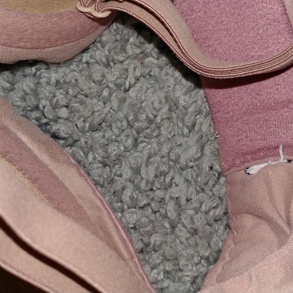 Victoria secret 32D bras - Picture 4 of 6